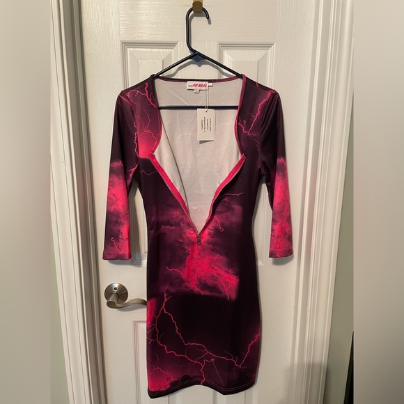 GSUWOO So Real Cloudburst Dress. - Picture 7 of 7